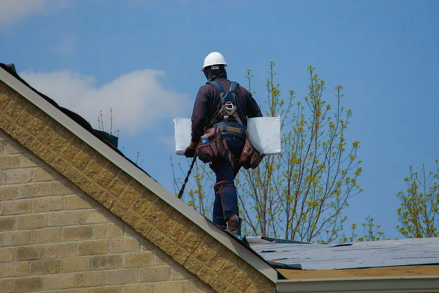 DIY Roof Repairs Are a Bad Idea (Especially in the Midwest)