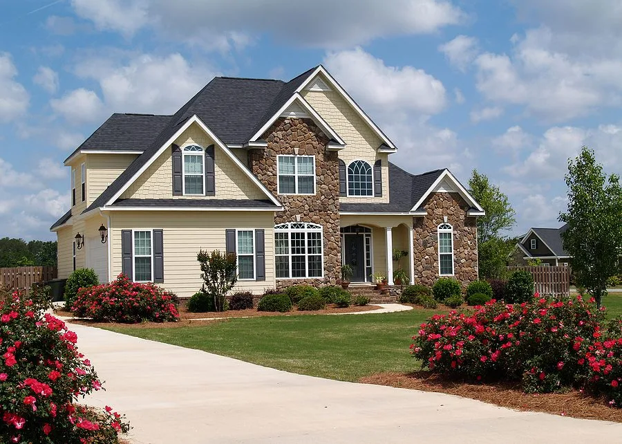 Residential roofing area image